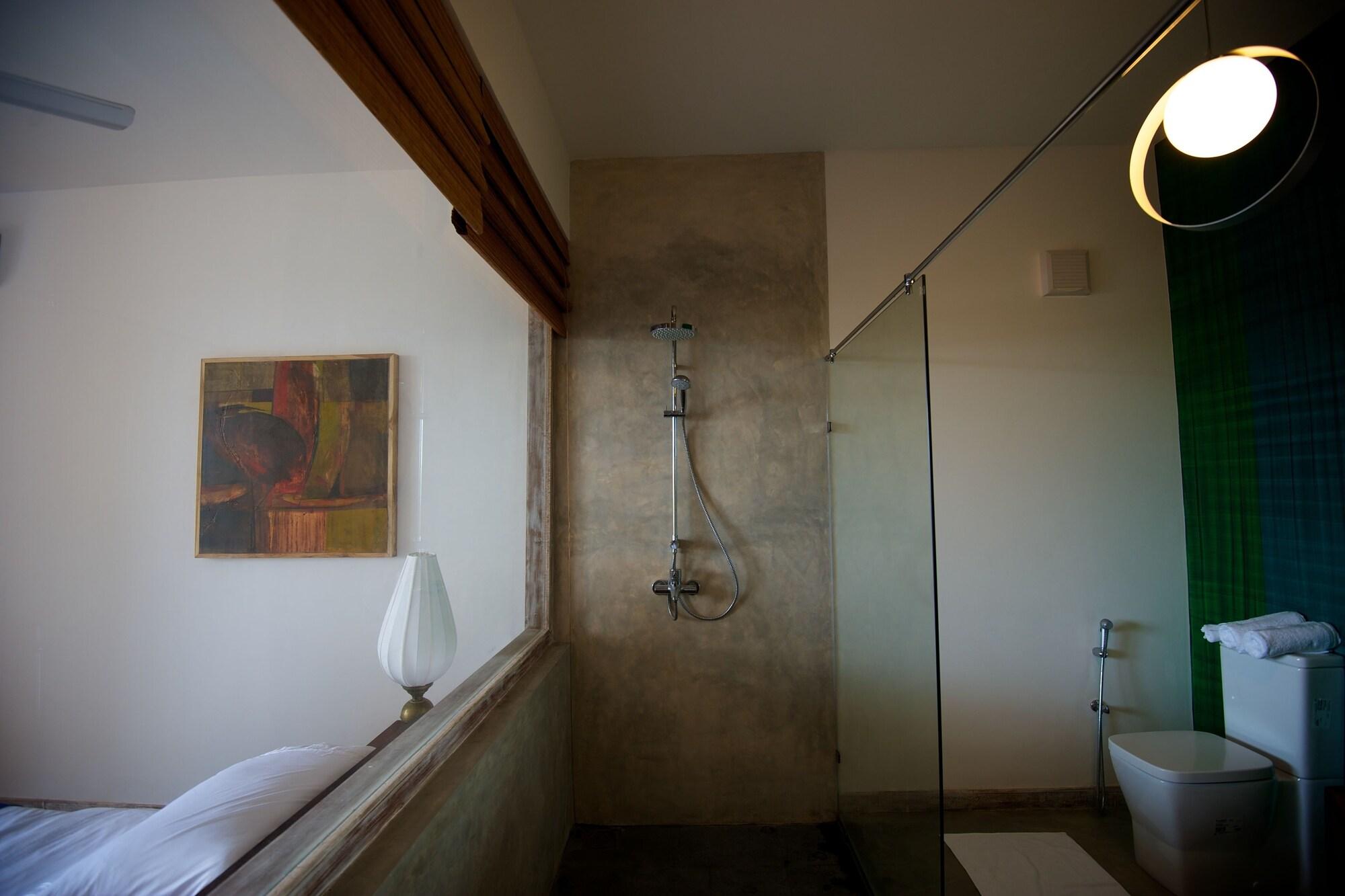 Roman Beach Hotel Хиккадува Экстерьер фото