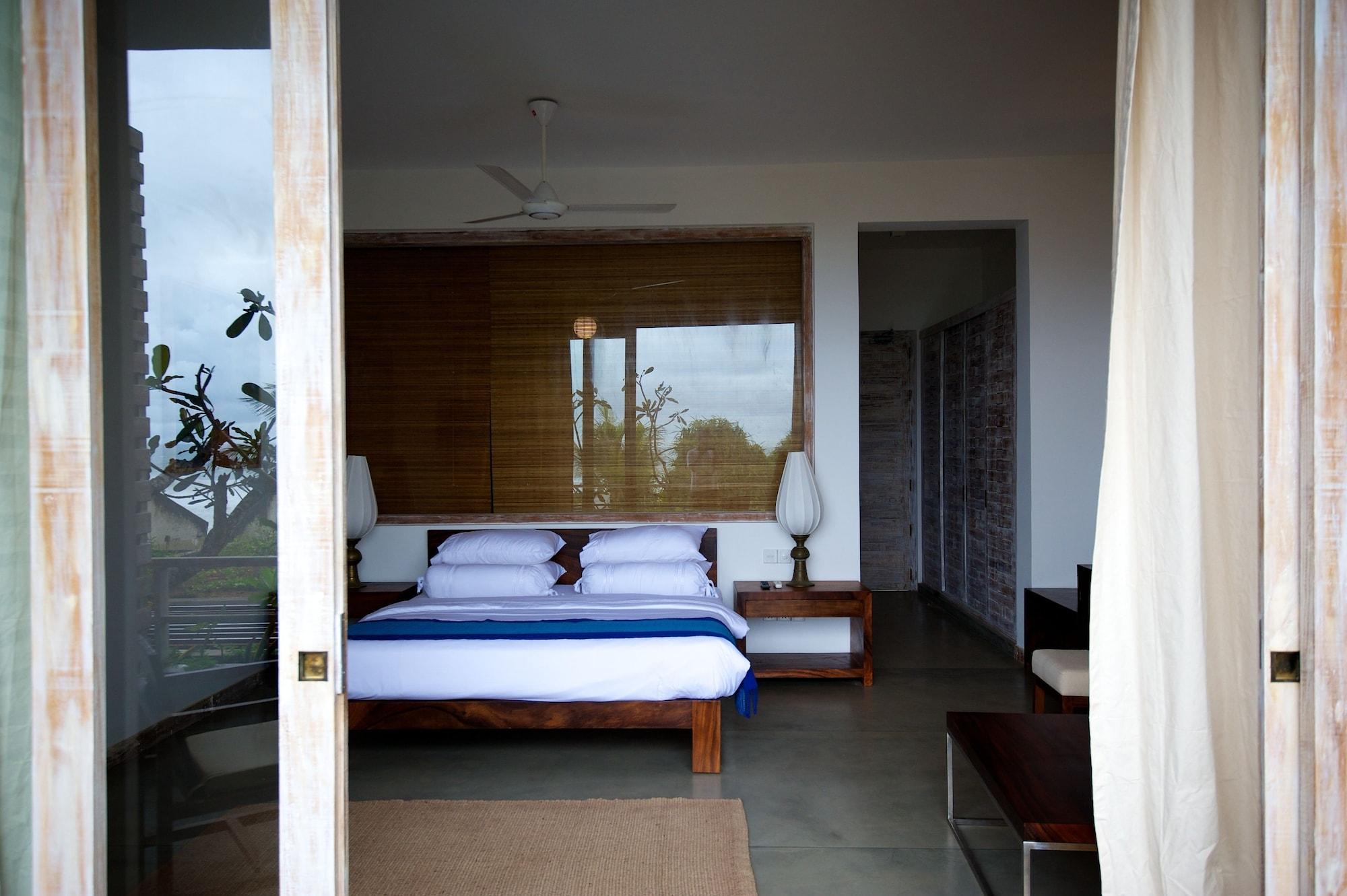 Roman Beach Hotel Хиккадува Экстерьер фото