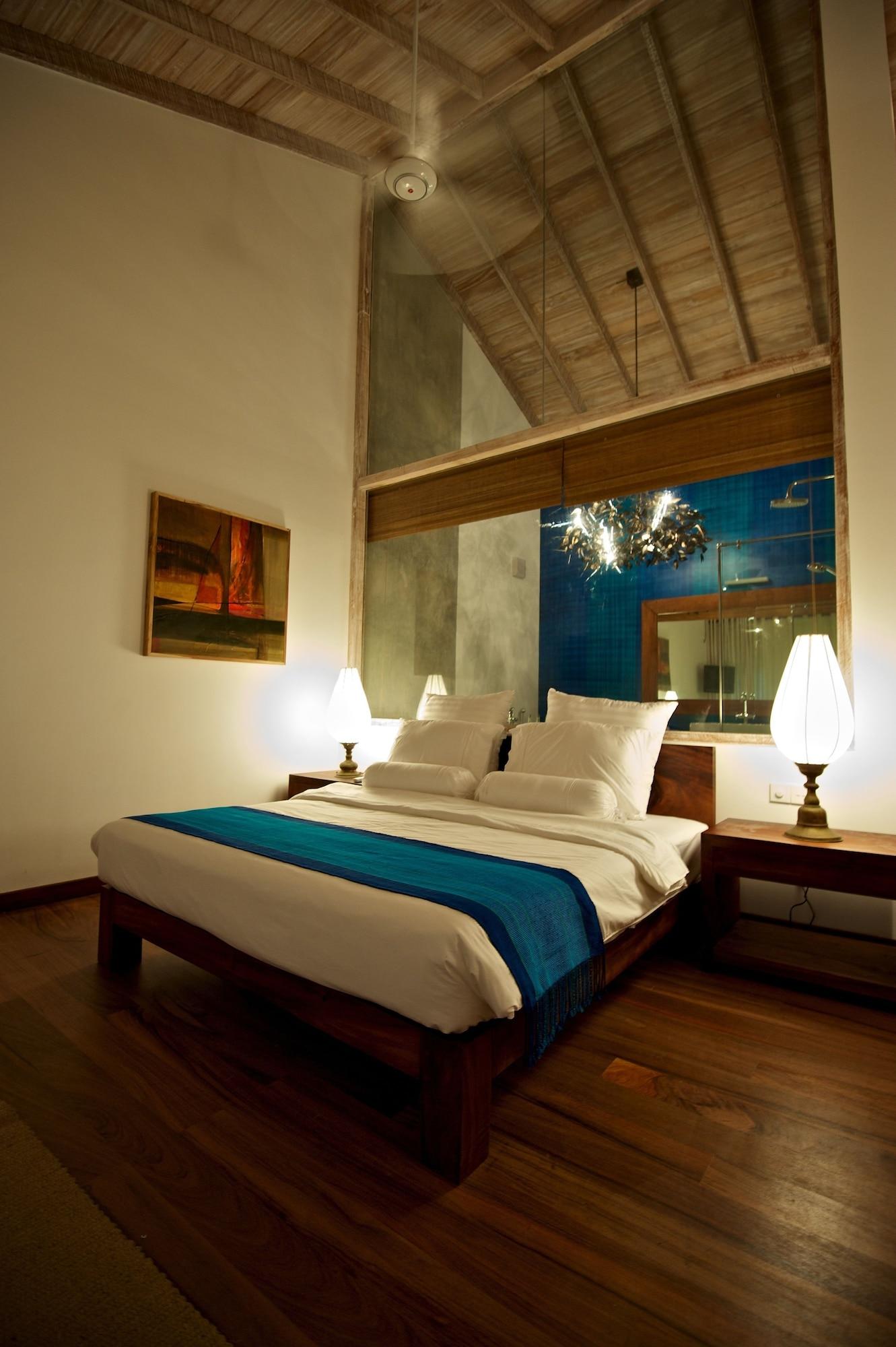 Roman Beach Hotel Хиккадува Экстерьер фото