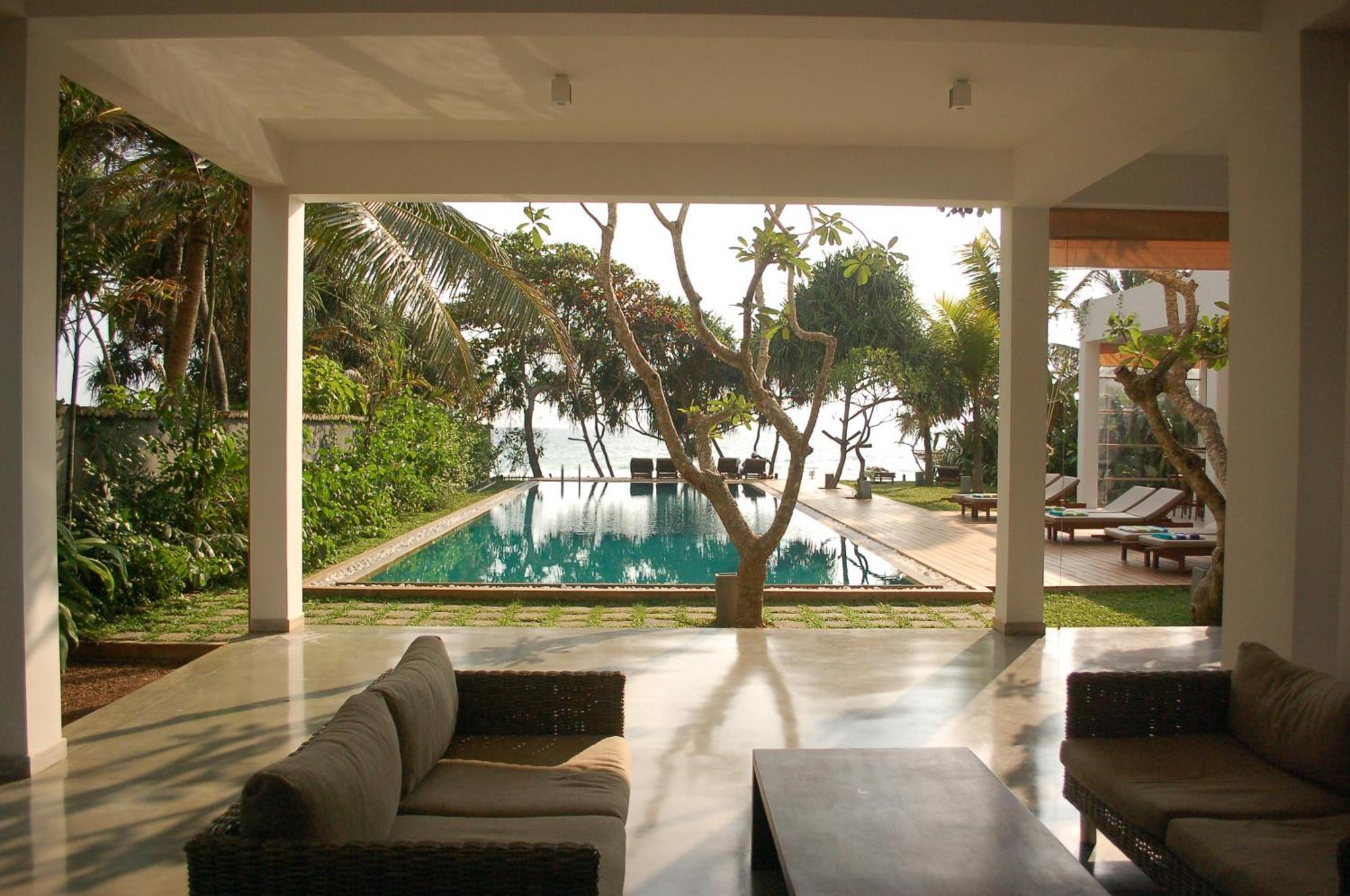 Roman Beach Hotel Хиккадува Экстерьер фото