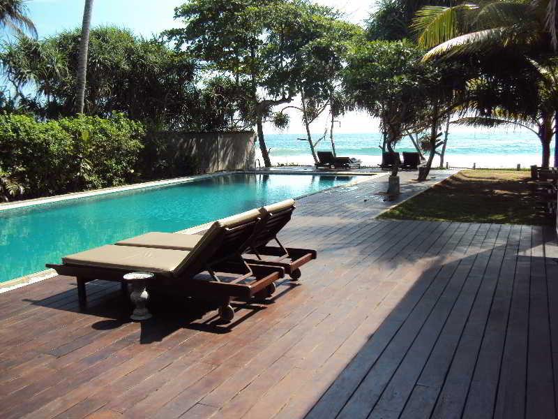 Roman Beach Hotel Хиккадува Экстерьер фото