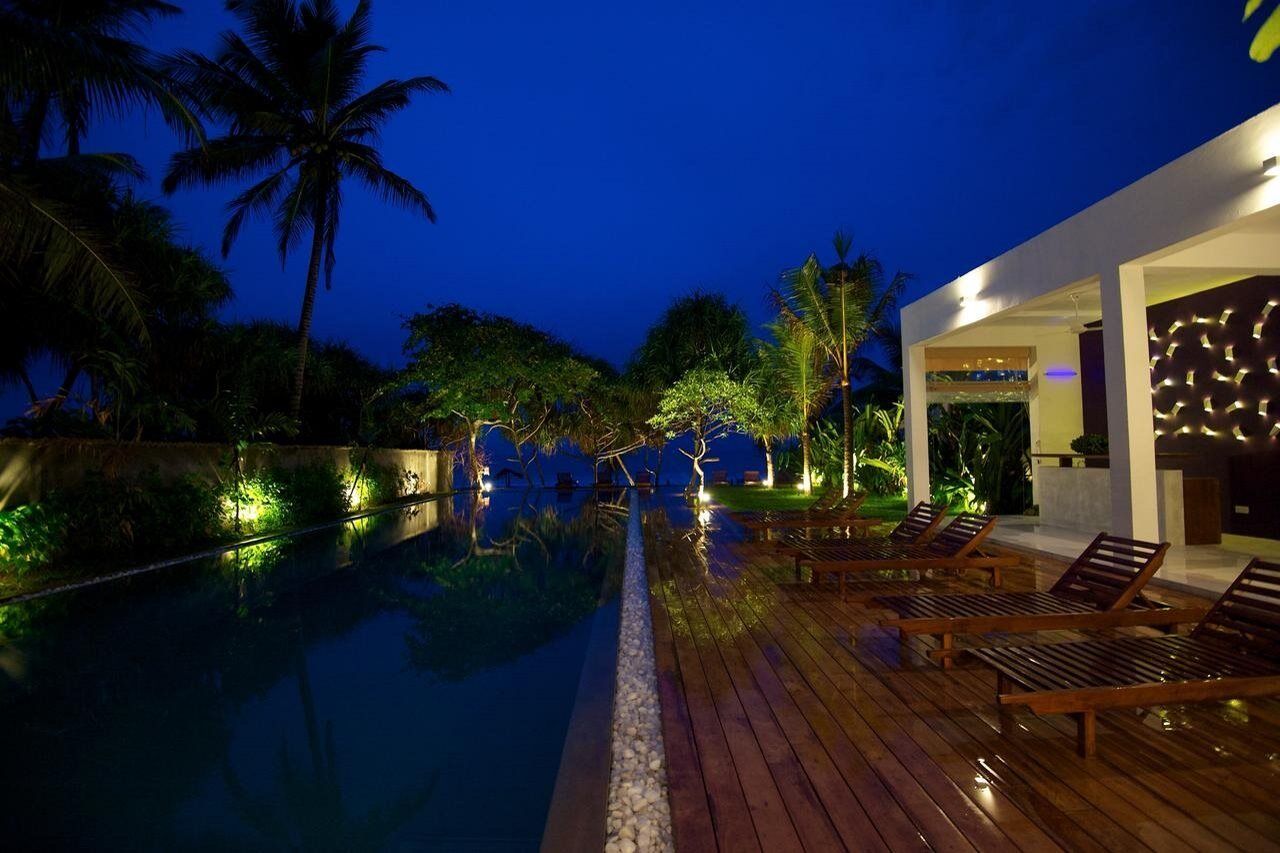 Roman Beach Hotel Хиккадува Экстерьер фото